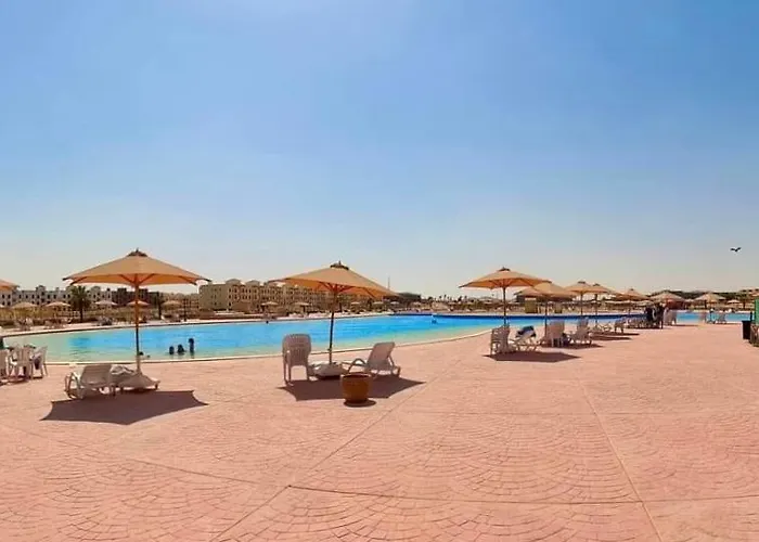 للايجار عائلات فقط مكيف بالكامل قرية بلومار السخنة العين السخنة Family Only Luxury - Fully Air Conditioned - Blumar El Sokhna Chalet Ain Sukhna