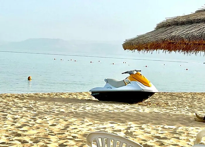 للايجار عائلات فقط مكيف بالكامل قرية بلومار السخنة العين السخنة Family Only Luxury - Fully Air Conditioned - Blumar El Sokhna Chalet