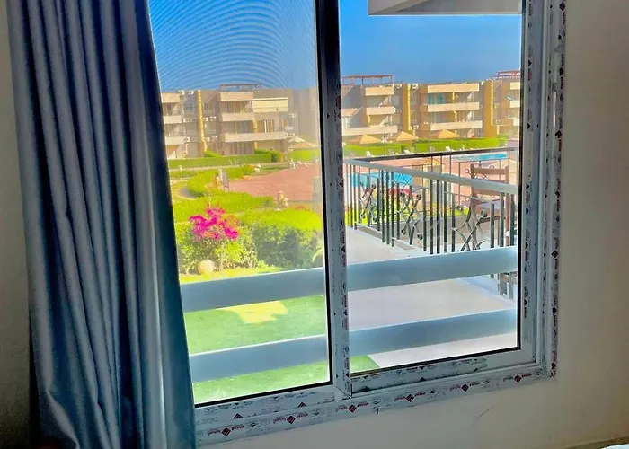 للايجار عائلات فقط مكيف بالكامل قرية بلومار السخنة العين السخنة Family Only Luxury - Fully Air Conditioned - Blumar El Sokhna Chalet *