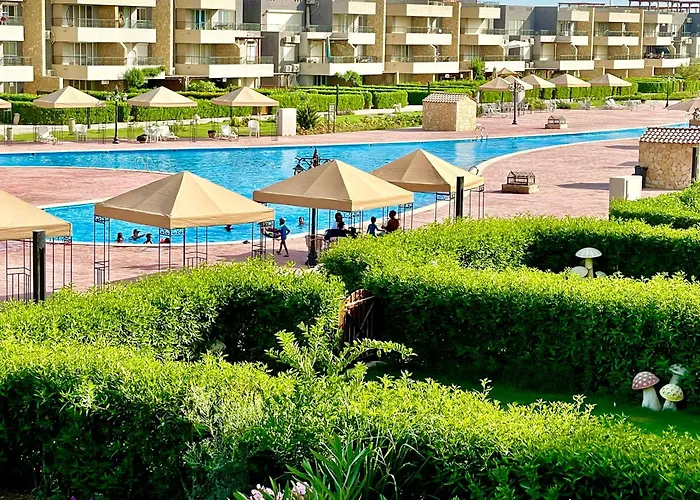 Chalet للايجار عائلات فقط مكيف بالكامل قرية بلومار السخنة العين السخنة Family Only Luxury - Fully Air Conditioned - Blumar El Sokhna