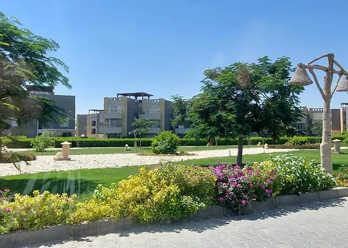 Chalet للايجار عائلات فقط مكيف بالكامل قرية بلومار السخنة العين السخنة Family Only Luxury - Fully Air Conditioned - Blumar El Sokhna