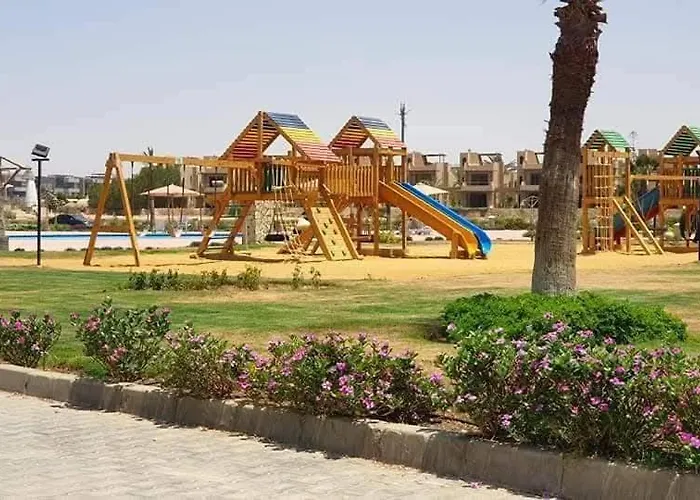 Dağ evi للايجار عائلات فقط مكيف بالكامل قرية بلومار السخنة العين السخنة Family Only Luxury - Fully Air Conditioned - Blumar El Sokhna Ain Sukhna