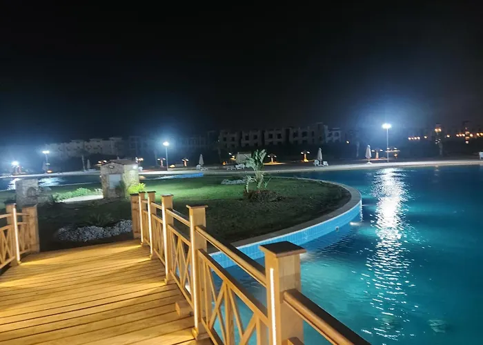 Dağ evi للايجار عائلات فقط مكيف بالكامل قرية بلومار السخنة العين السخنة Family Only Luxury - Fully Air Conditioned - Blumar El Sokhna